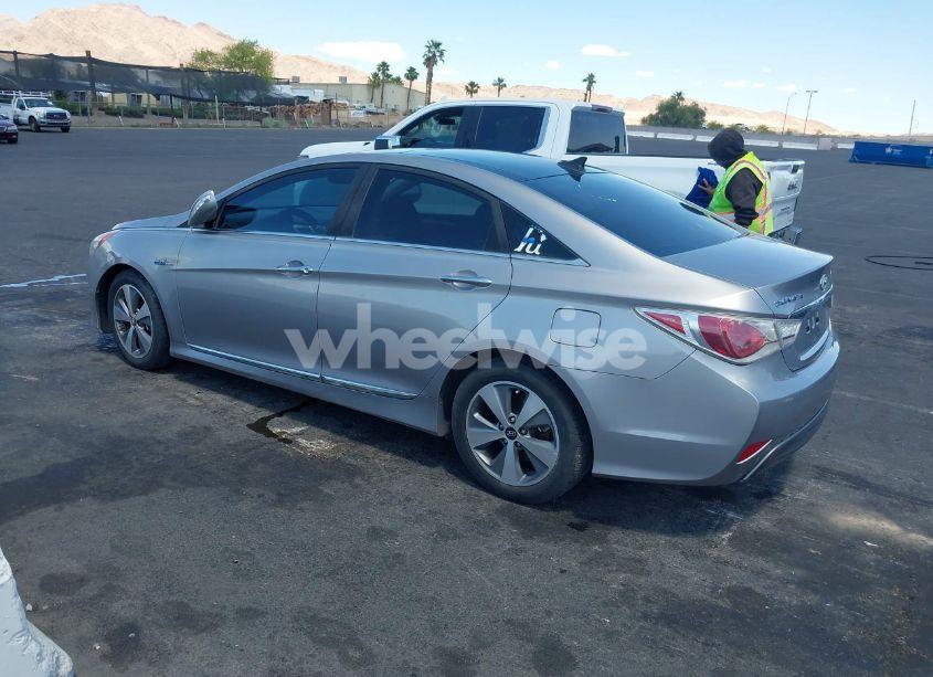 Photo 3 of 2011 Hyundai Sonata HYBRID (VIN KMHEC4A48BA018552)