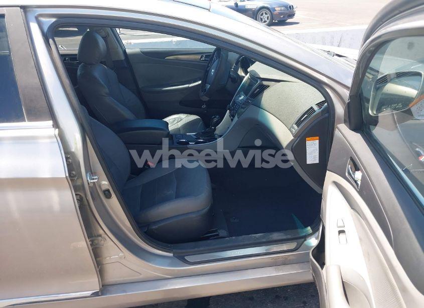 Photo 5 of 2011 Hyundai Sonata HYBRID (VIN KMHEC4A48BA018552)