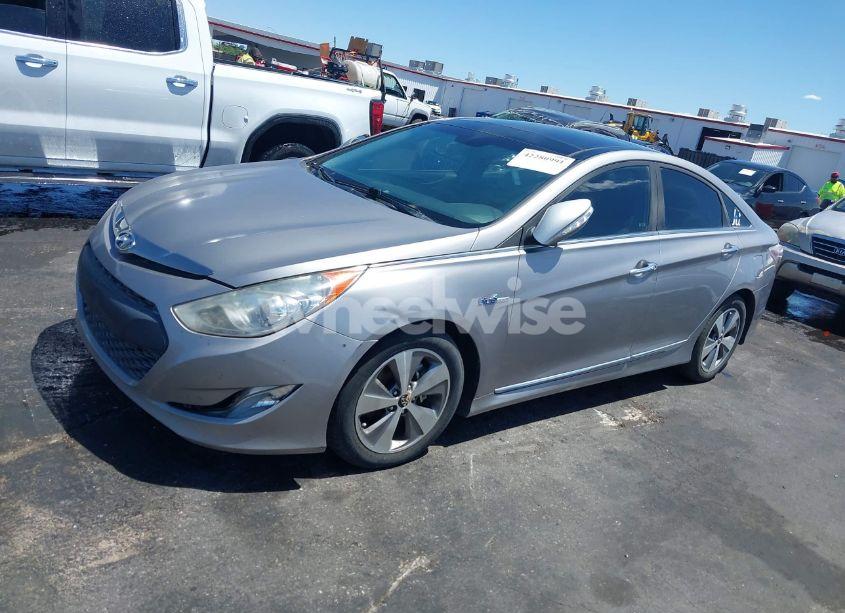 Photo 6 of 2011 Hyundai Sonata HYBRID (VIN KMHEC4A48BA018552)