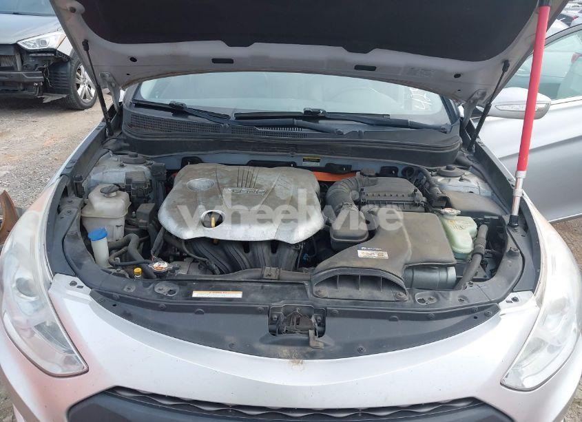 Photo 10 of 2012 Hyundai Sonata HYBRID (VIN KMHEC4A48CA042738)