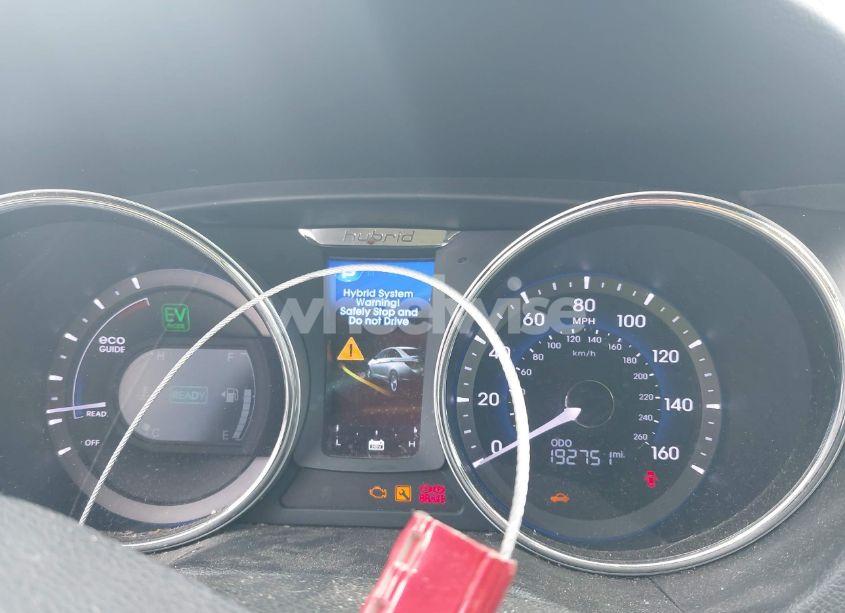 Photo 7 of 2012 Hyundai Sonata HYBRID (VIN KMHEC4A48CA042738)