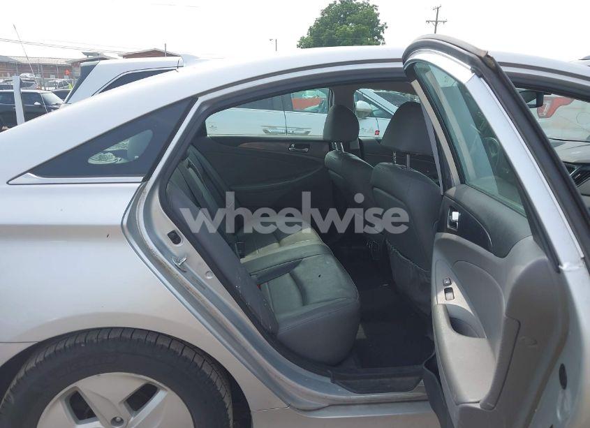 Photo 8 of 2012 Hyundai Sonata HYBRID (VIN KMHEC4A48CA042738)