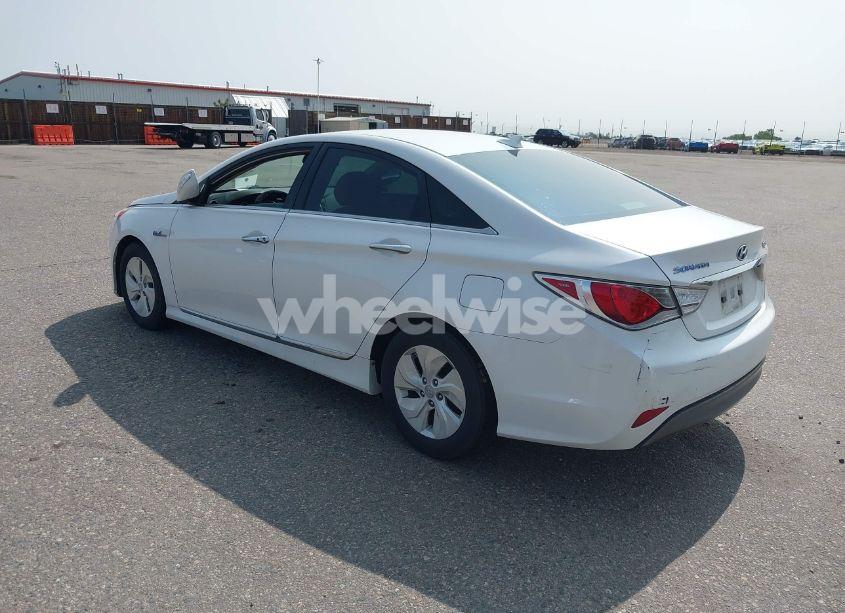 Photo 3 of 2013 Hyundai Sonata HYBRID (VIN KMHEC4A48DA098275)