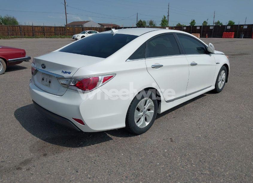 Photo 4 of 2013 Hyundai Sonata HYBRID (VIN KMHEC4A48DA098275)