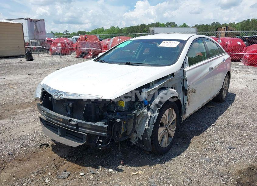 Photo 6 of 2013 Hyundai Sonata HYBRID LIMITED (VIN KMHEC4A48DA098356)