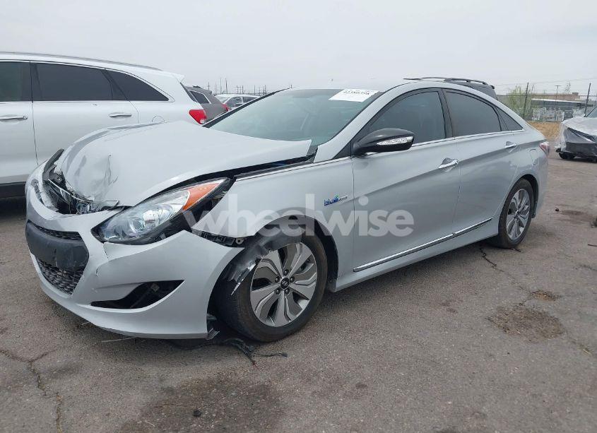 Photo 2 of 2013 Hyundai Sonata HYBRID LIMITED (VIN KMHEC4A48DA099622)