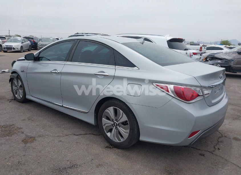 Photo 3 of 2013 Hyundai Sonata HYBRID LIMITED (VIN KMHEC4A48DA099622)