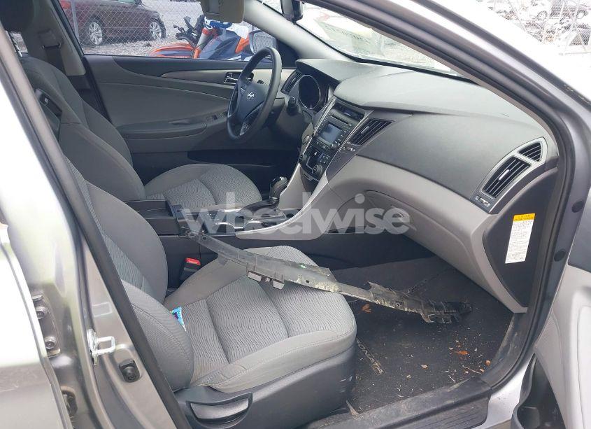 Photo 5 of 2014 Hyundai Sonata HYBRID (VIN KMHEC4A48EA116629)