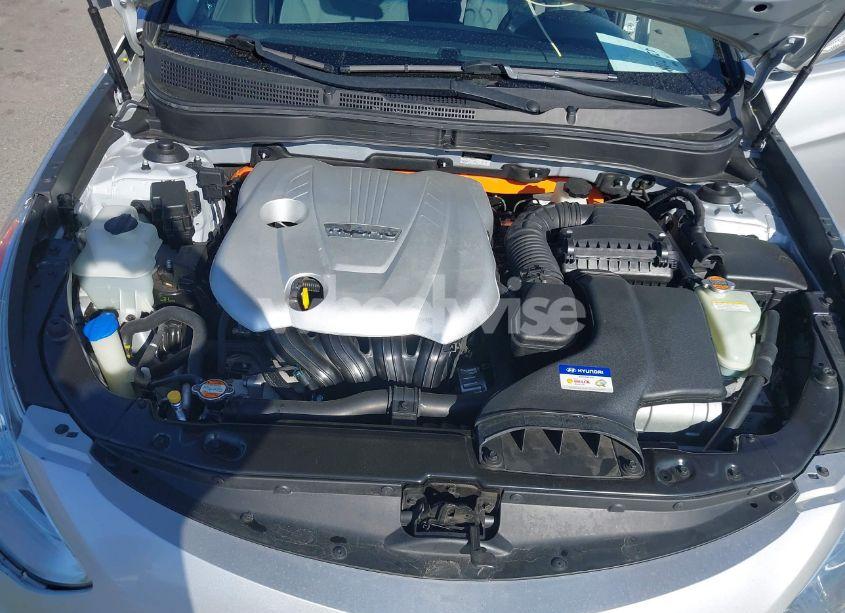 Photo 10 of 2011 Hyundai Sonata HYBRID (VIN KMHEC4A49BA001436)