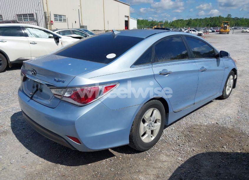 Photo 4 of 2011 Hyundai Sonata HYBRID (VIN KMHEC4A49BA005812)