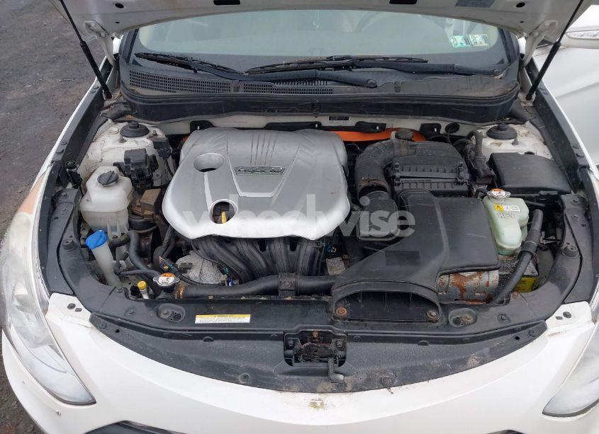 Photo 10 of 2012 Hyundai Sonata HYBRID (VIN KMHEC4A49CA044126)