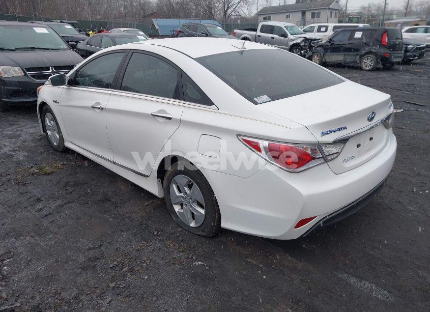 Photo 3 of 2012 Hyundai Sonata HYBRID (VIN KMHEC4A49CA044126)
