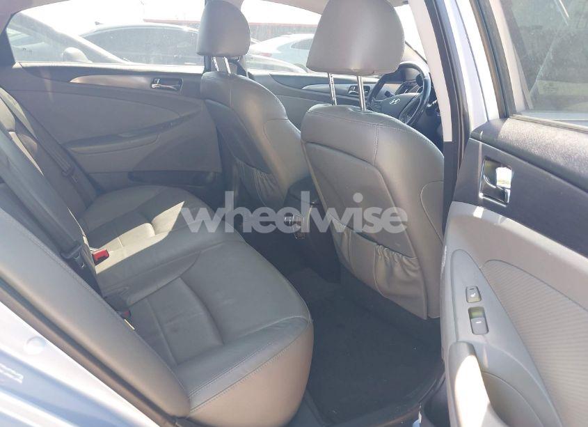 Photo 8 of 2013 Hyundai Sonata HYBRID LIMITED (VIN KMHEC4A49DA092002)