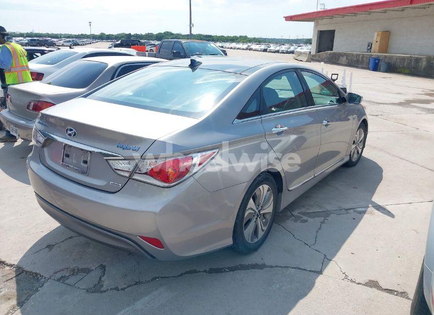 Photo 4 of 2014 Hyundai Sonata HYBRID LIMITED (VIN KMHEC4A49EA106885)