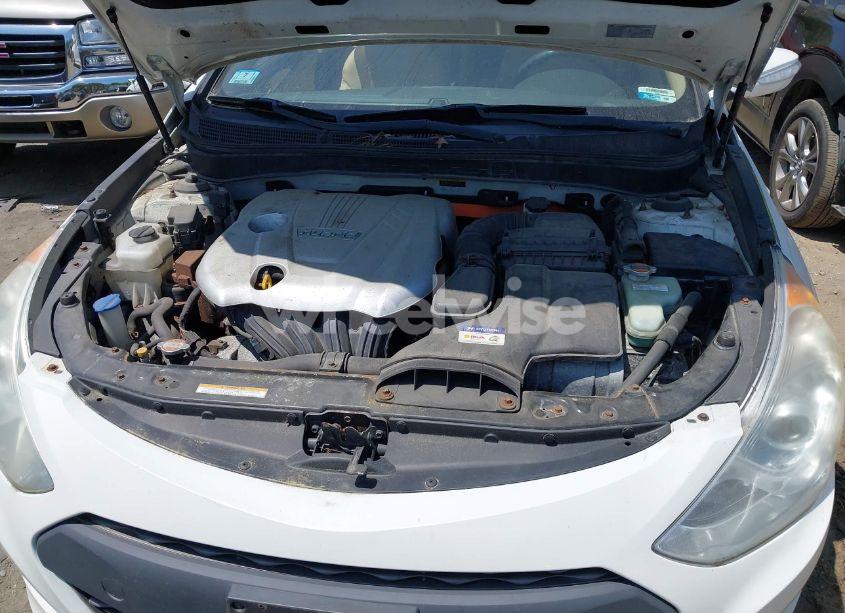 Photo 10 of 2011 Hyundai Sonata HYBRID (VIN KMHEC4A4XBA004085)