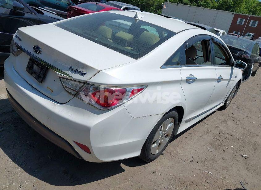 Photo 4 of 2011 Hyundai Sonata HYBRID (VIN KMHEC4A4XBA004085)