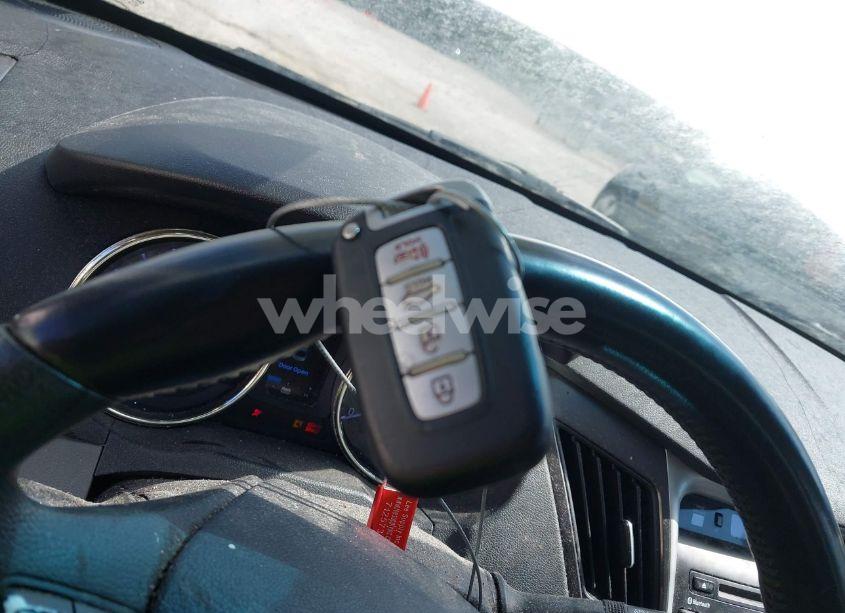 Photo 11 of 2012 Hyundai Sonata HYBRID (VIN KMHEC4A4XCA020935)