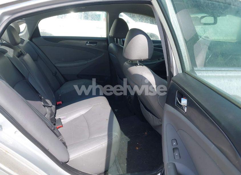 Photo 8 of 2012 Hyundai Sonata HYBRID (VIN KMHEC4A4XCA020935)