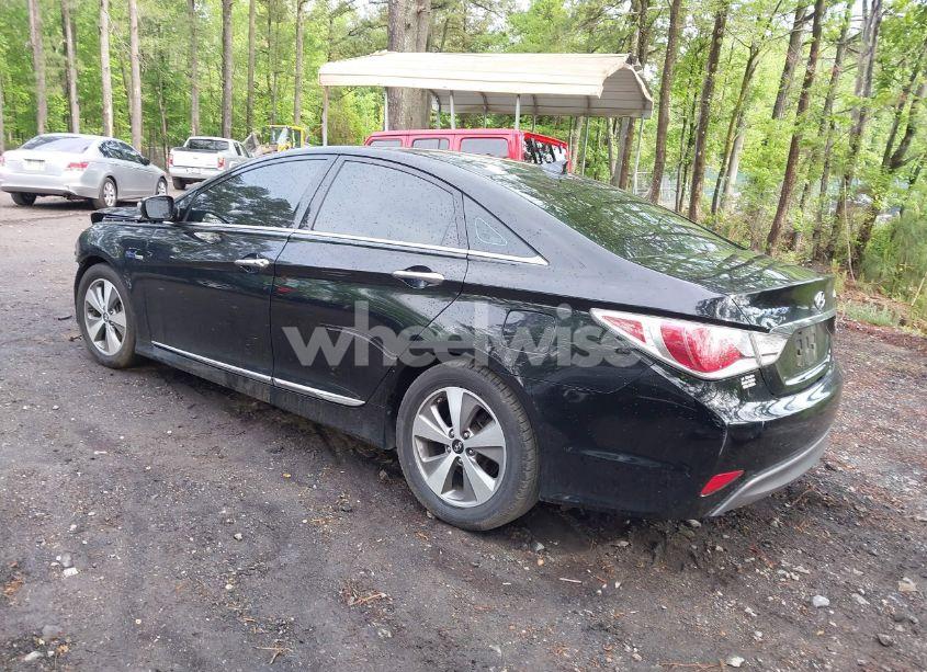 Photo 3 of 2012 Hyundai Sonata HYBRID (VIN KMHEC4A4XCA041249)