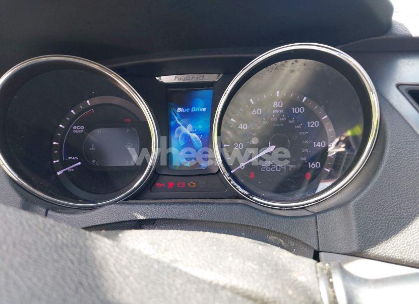 Photo 7 of 2013 Hyundai Sonata HYBRID (VIN KMHEC4A4XDA085236)