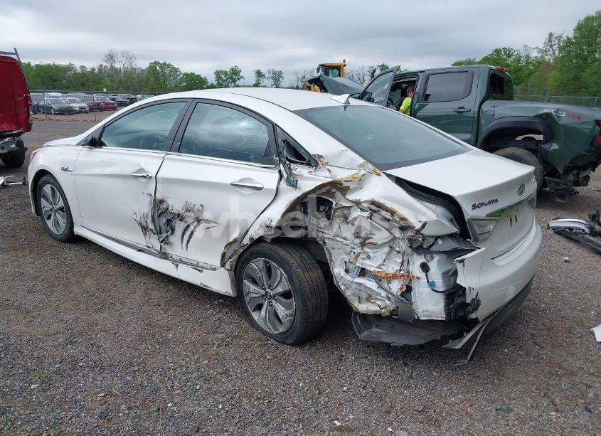 Photo 3 of 2013 Hyundai Sonata HYBRID LIMITED (VIN KMHEC4A4XDA092445)