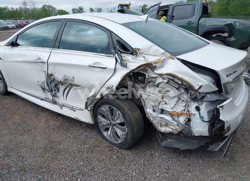 Photo 6 of 2013 Hyundai Sonata HYBRID LIMITED (VIN KMHEC4A4XDA092445)
