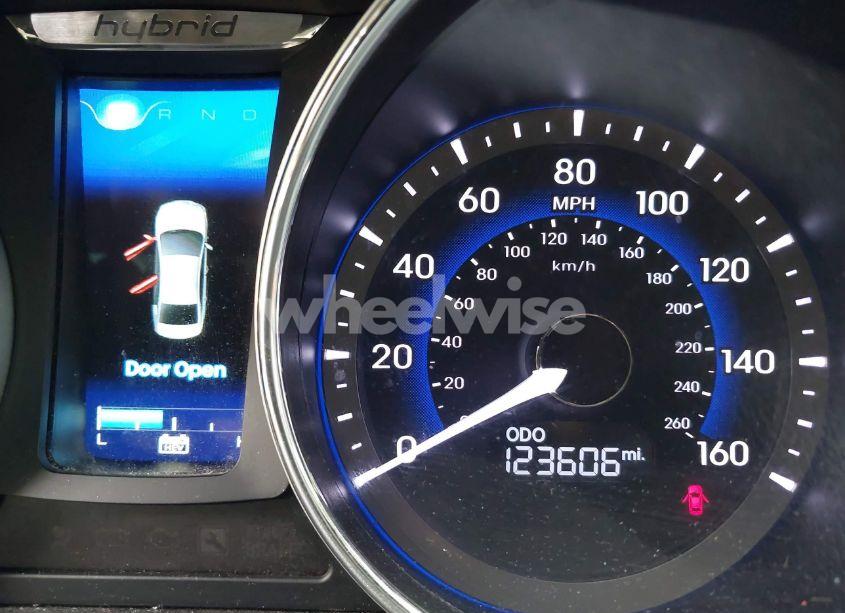 Photo 7 of 2013 Hyundai Sonata HYBRID LIMITED (VIN KMHEC4A4XDA092445)