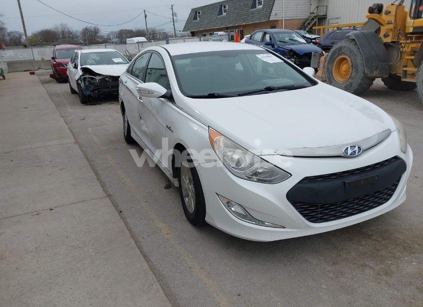 2014 Hyundai Sonata HYBRID (VIN KMHEC4A4XEA117572) main photo