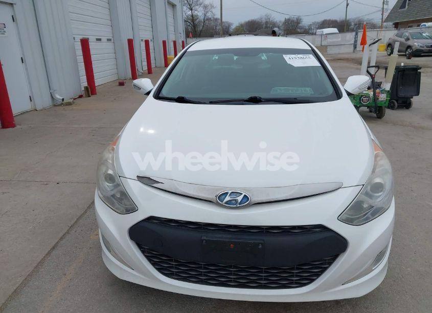 Photo 12 of 2014 Hyundai Sonata HYBRID (VIN KMHEC4A4XEA117572)