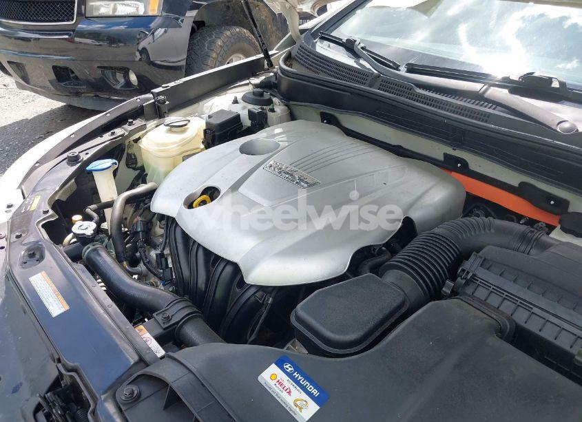 Photo 10 of 2015 Hyundai Sonata HYBRID (VIN KMHEC4A4XFA137273)