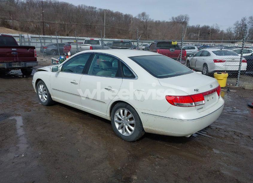 Photo 3 of 2007 Hyundai Azera LIMITED/SE (VIN KMHFC46F57A178118)