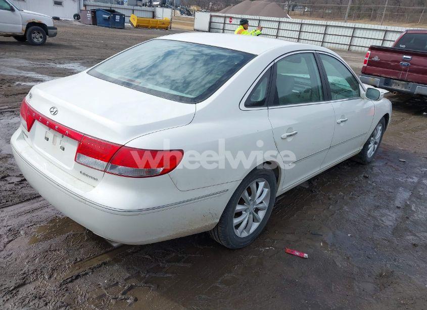 Photo 4 of 2007 Hyundai Azera LIMITED/SE (VIN KMHFC46F57A178118)