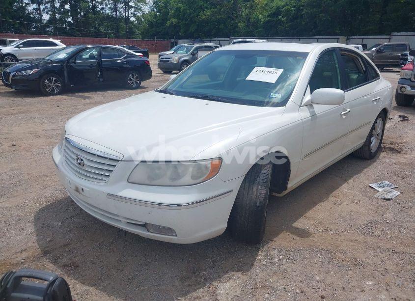 Photo 2 of 2006 Hyundai Azera LIMITED/SE (VIN KMHFC46F66A098423)