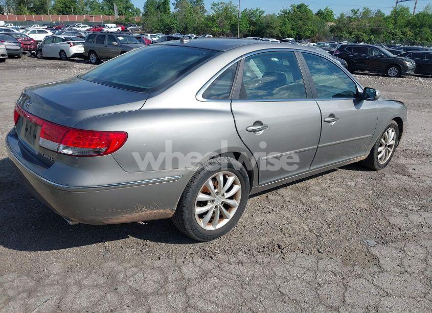 Photo 4 of 2008 Hyundai Azera LIMITED (VIN KMHFC46F68A333650)