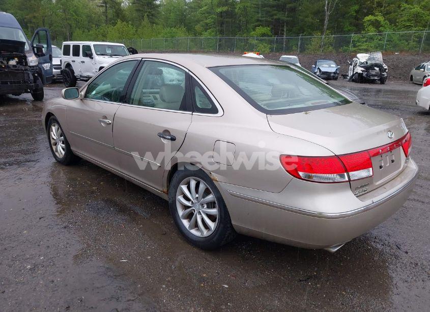 Photo 3 of 2006 Hyundai Azera LIMITED/SE (VIN KMHFC46F76A134958)