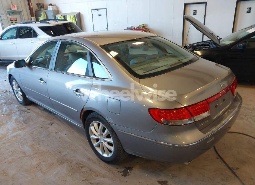 Photo 3 of 2007 Hyundai Azera LIMITED/SE (VIN KMHFC46F87A173110)