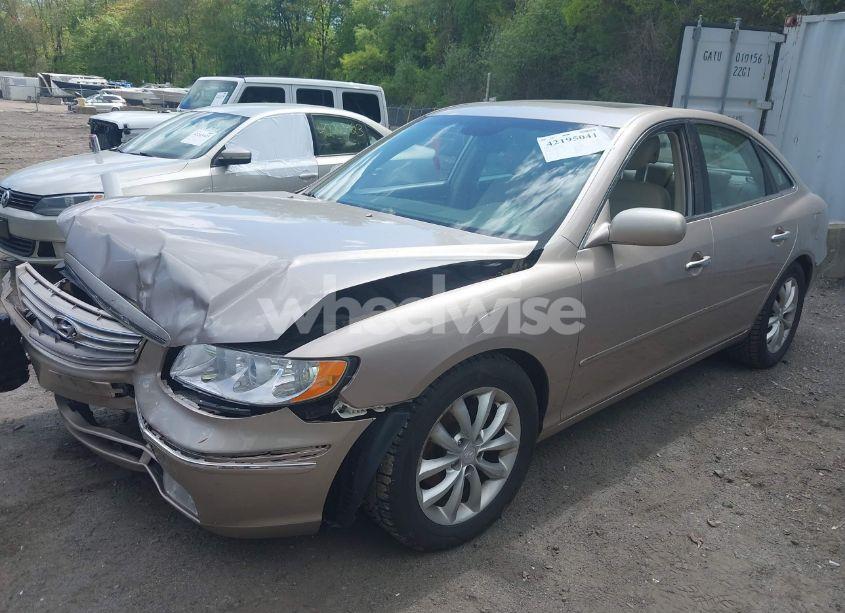 Photo 2 of 2006 Hyundai Azera LIMITED/SE (VIN KMHFC46FX6A125848)