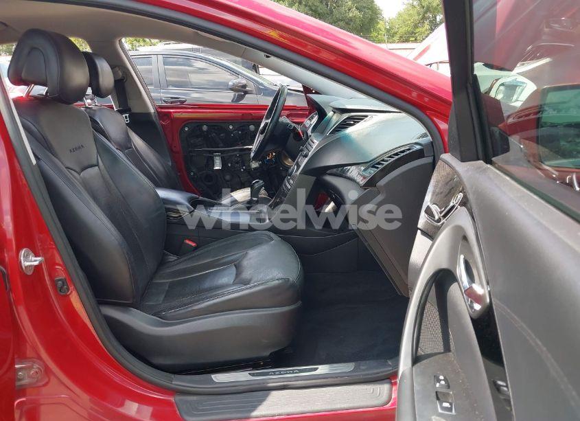 Photo 5 of 2016 Hyundai Azera (VIN KMHFG4JG3GA501330)