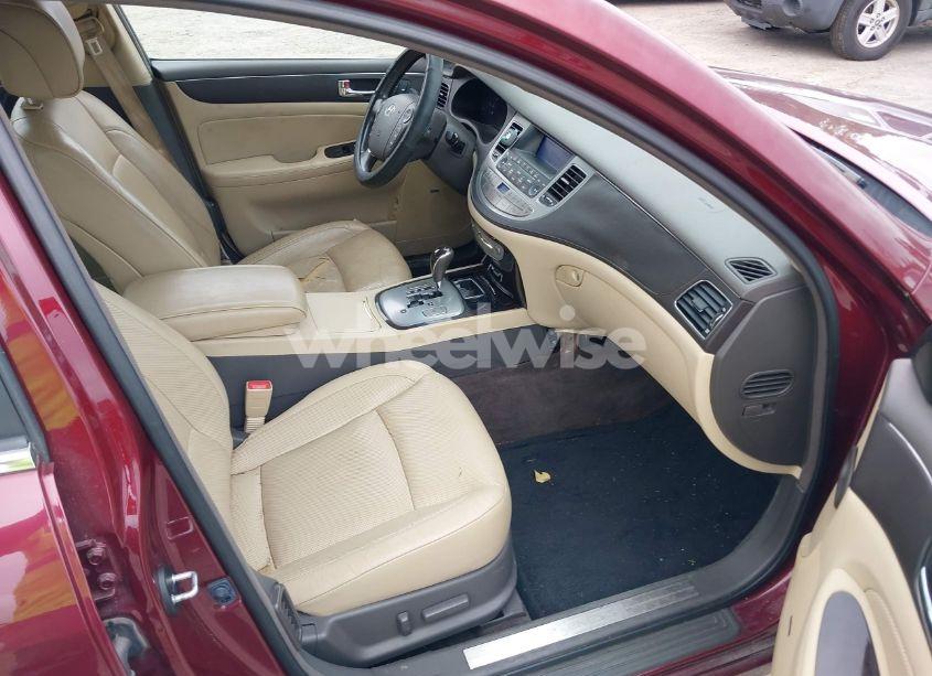 Photo 5 of 2009 Hyundai Genesis 3.8 (VIN KMHGC46E49U019040)