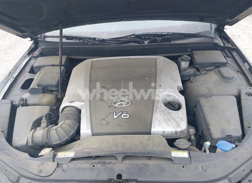 Photo 10 of 2009 Hyundai Genesis 3.8 (VIN KMHGC46E89U033359)