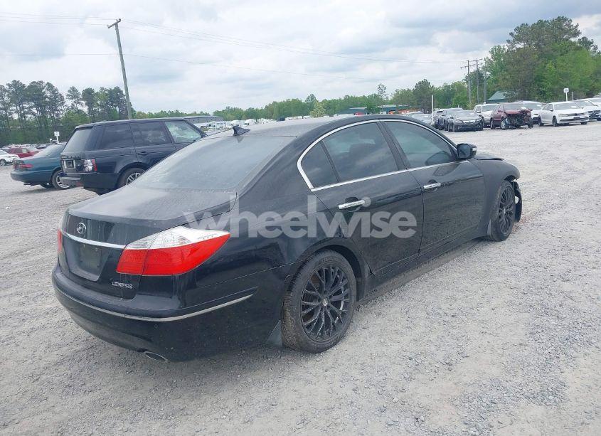 Photo 4 of 2009 Hyundai Genesis 3.8 (VIN KMHGC46E89U033359)