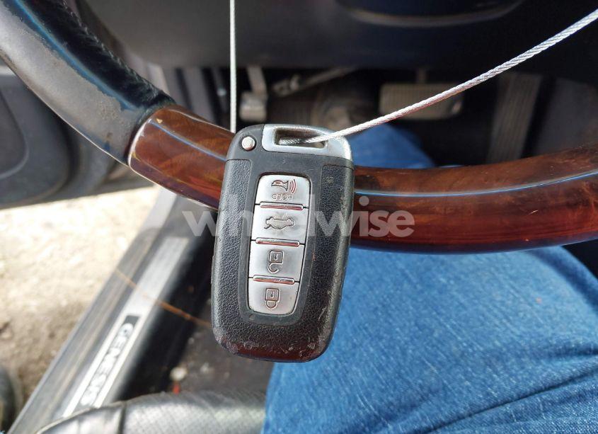 Photo 11 of 2009 Hyundai Genesis 4.6 (VIN KMHGC46F69U064960)