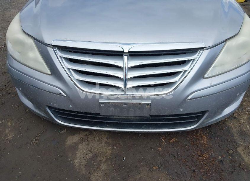 Photo 6 of 2009 Hyundai Genesis 4.6 (VIN KMHGC46F69U064960)
