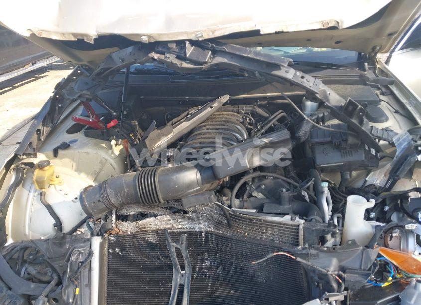 Photo 10 of 2009 Hyundai Genesis 4.6 (VIN KMHGC46F89U035122)