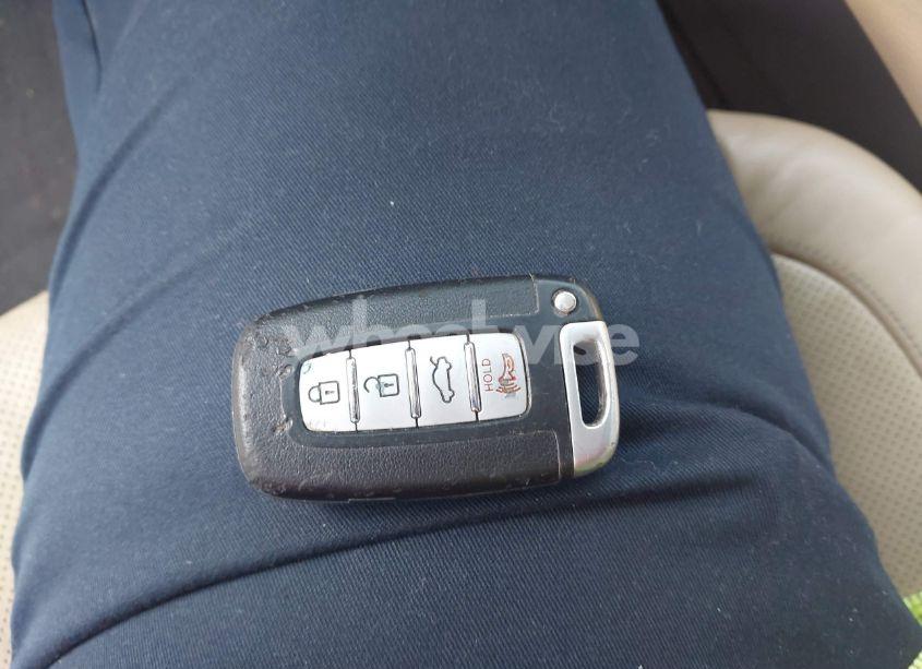 Photo 11 of 2009 Hyundai Genesis 4.6 (VIN KMHGC46F89U035122)