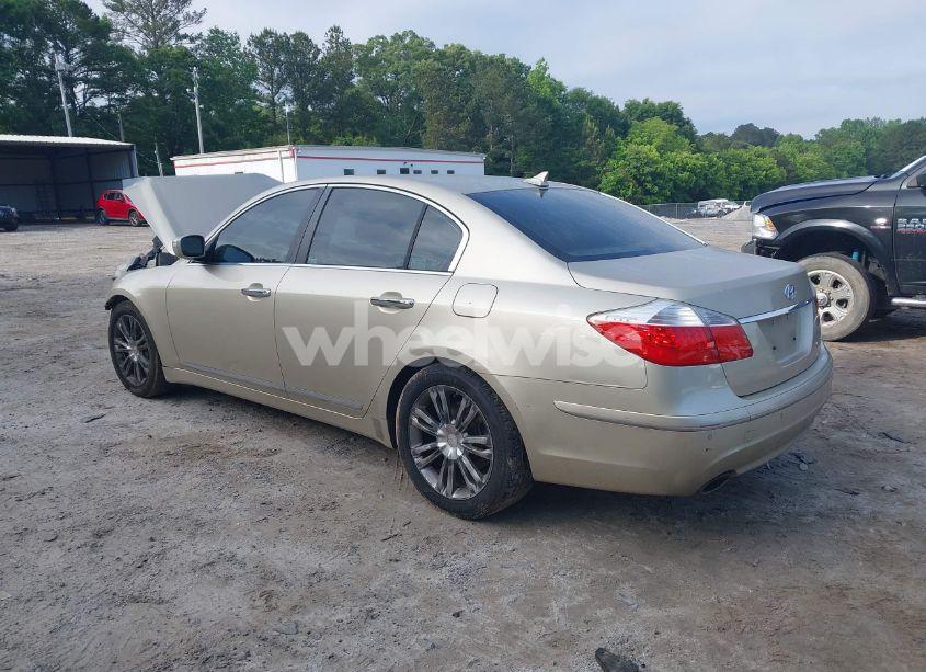 Photo 3 of 2009 Hyundai Genesis 4.6 (VIN KMHGC46F89U035122)