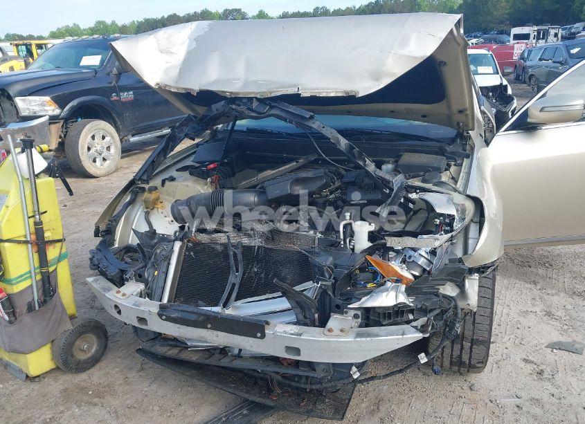 Photo 6 of 2009 Hyundai Genesis 4.6 (VIN KMHGC46F89U035122)