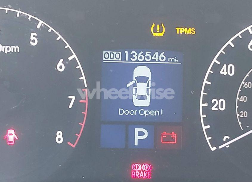 Photo 15 of 2009 Hyundai Genesis 4.6 (VIN KMHGC46F99U044248)