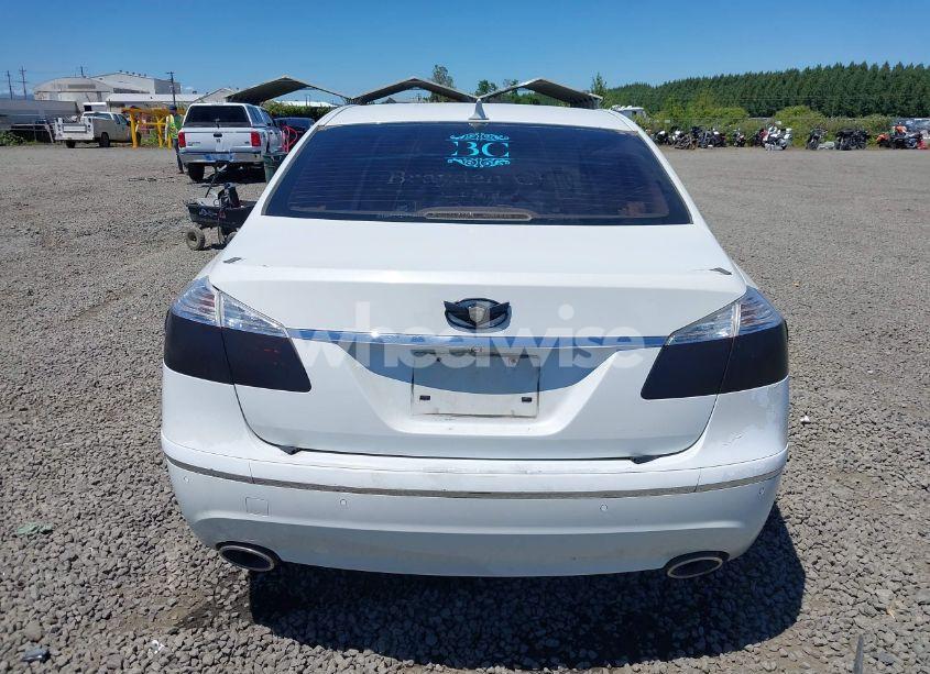 Photo 16 of 2009 Hyundai Genesis 4.6 (VIN KMHGC46F99U044248)