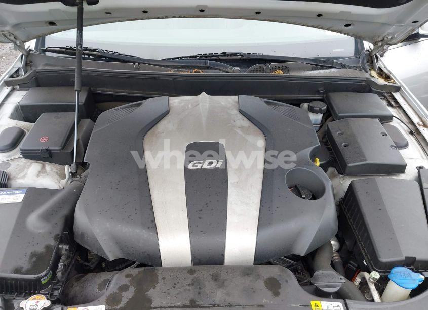 Photo 10 of 2013 Hyundai Genesis 3.8 (VIN KMHGC4DD0DU247488)